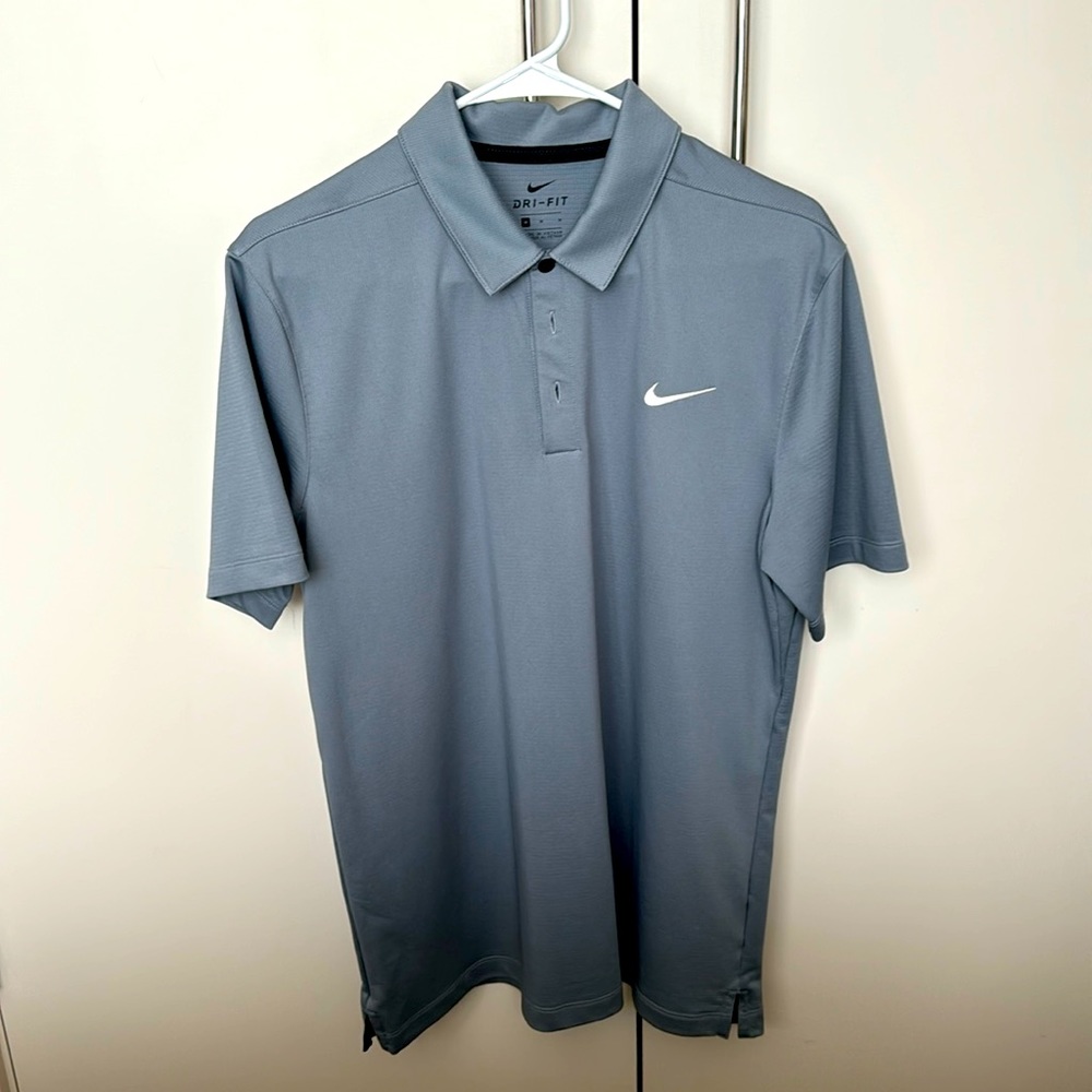 Nike Dri-Fit Golf Polo. Grey, Men’s Medium. Great condition.